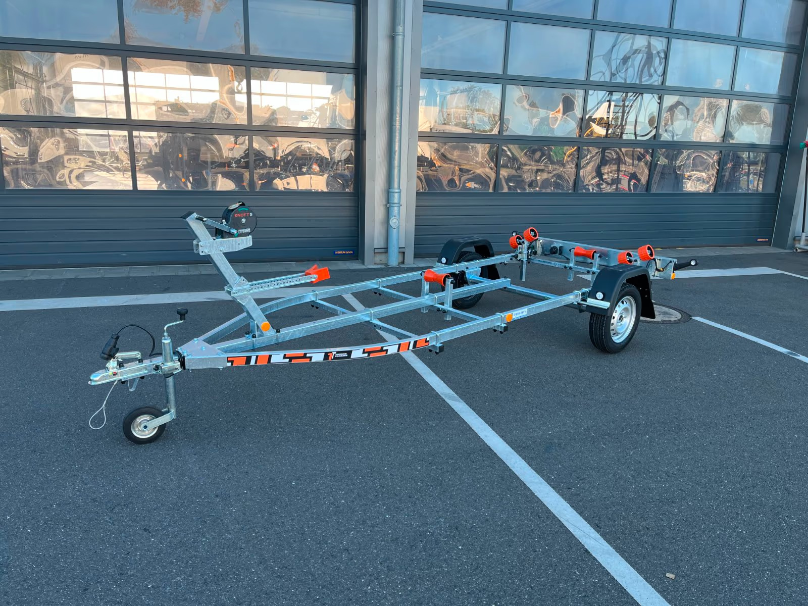thomas trailers bt 750l referenz 01