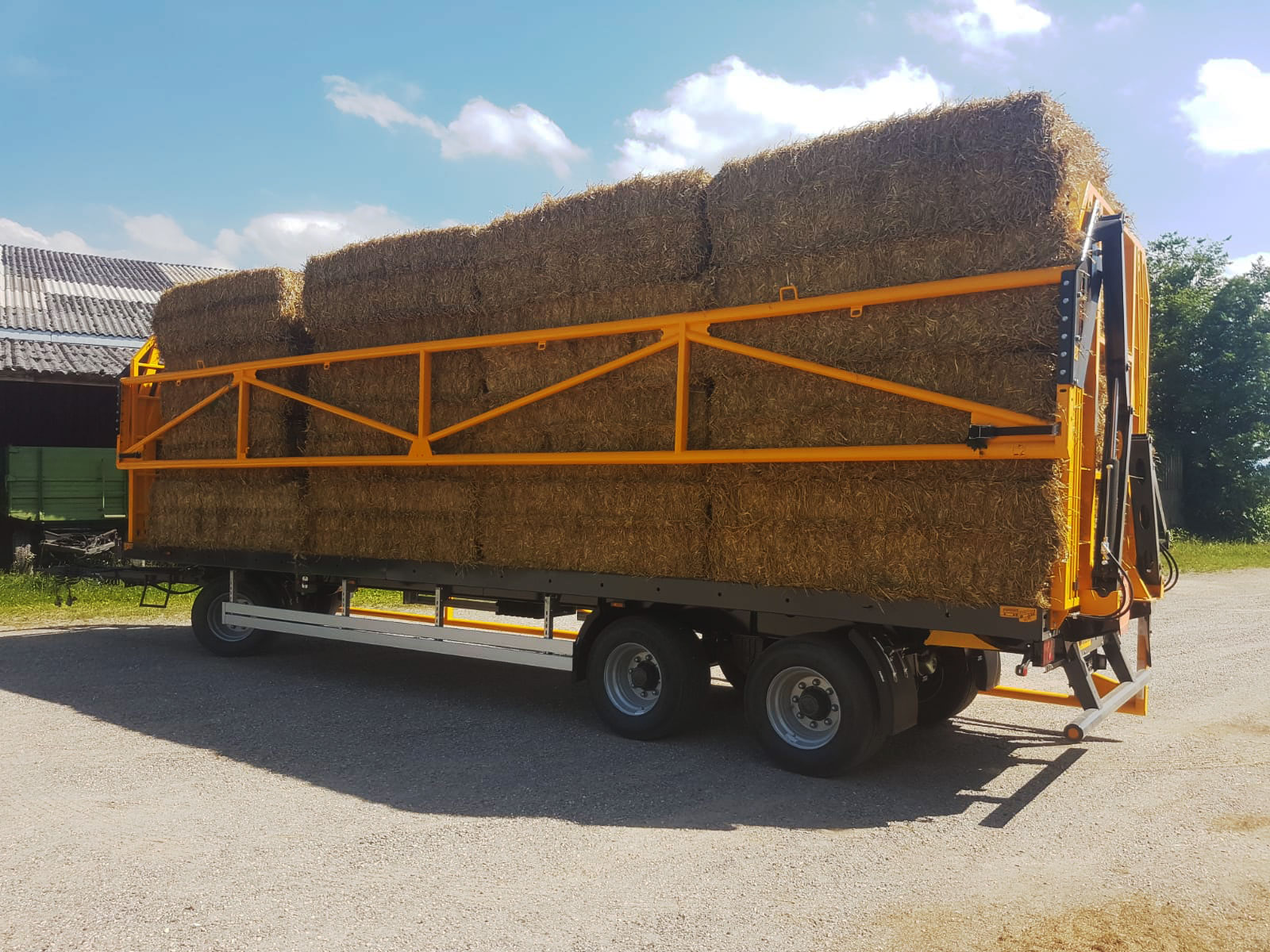 wielton ballenwagen ladungssicherung