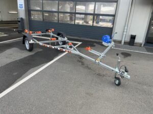Thomas Trailers BT-750L / 460-BLX Bootsanhänger für Boote bis 4,6 m