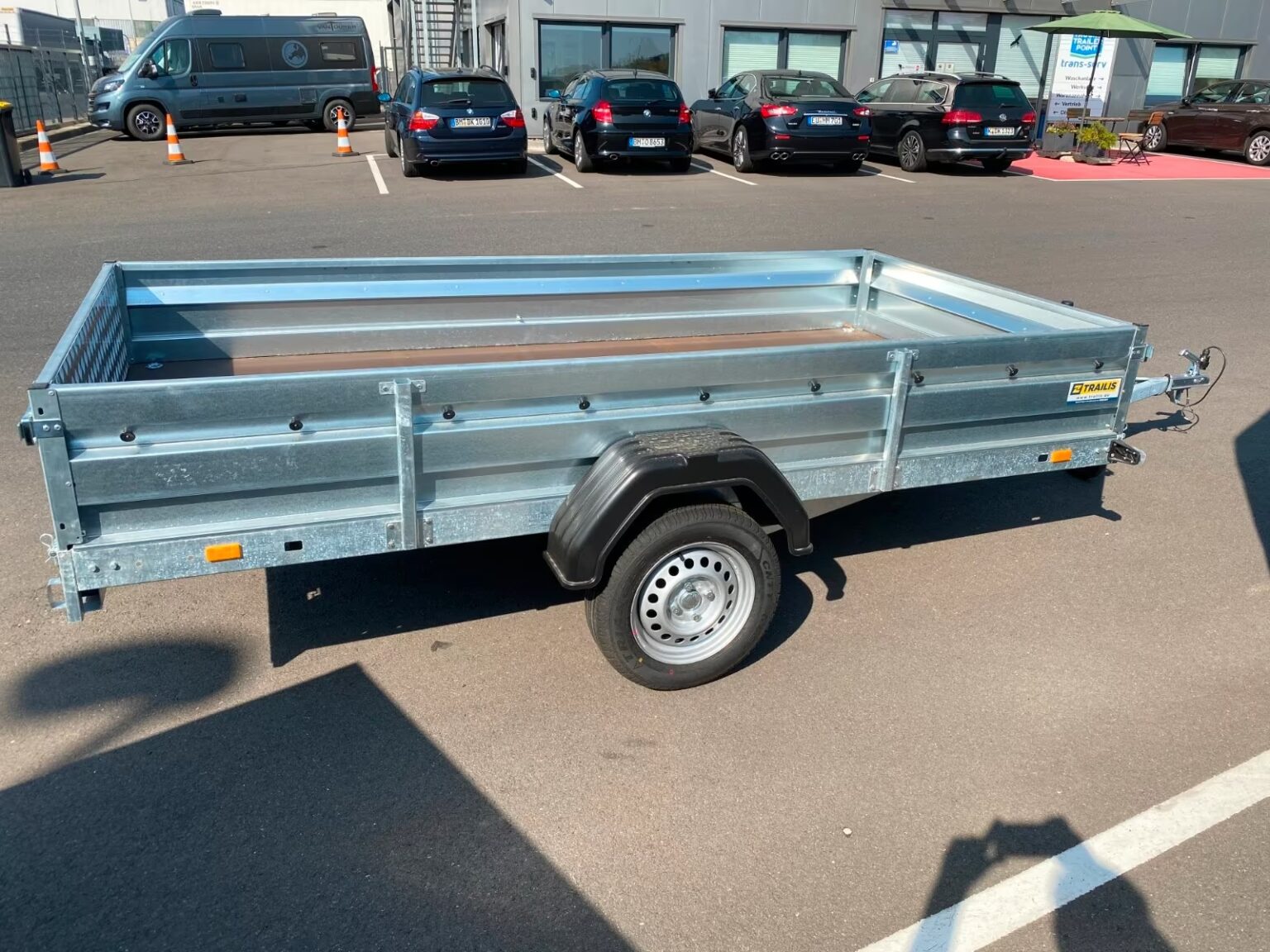 zaslaw 300 su trailis 01