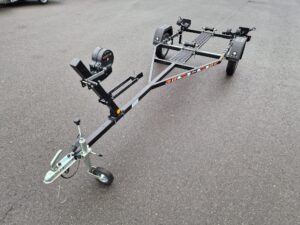 Thomas Trailers BT-750 L / 460-BLX für Boote bis 4,6m - BLACK EDITION