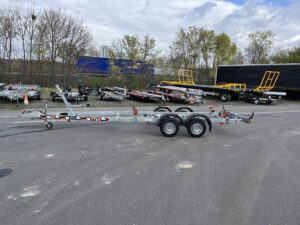 Thomas Trailers BT-2500L Bootsanhänger für Boote bis 7m