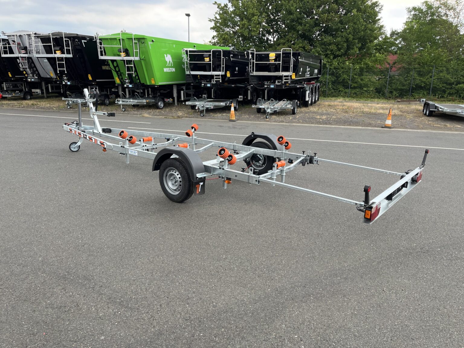 BT 1300 L 12